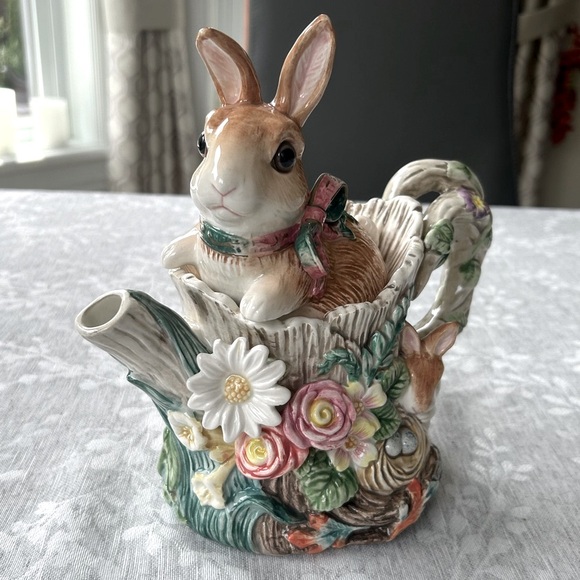 Vintage Fitz and Floyd Classics Bunny Teapot - Picture 3 of 16